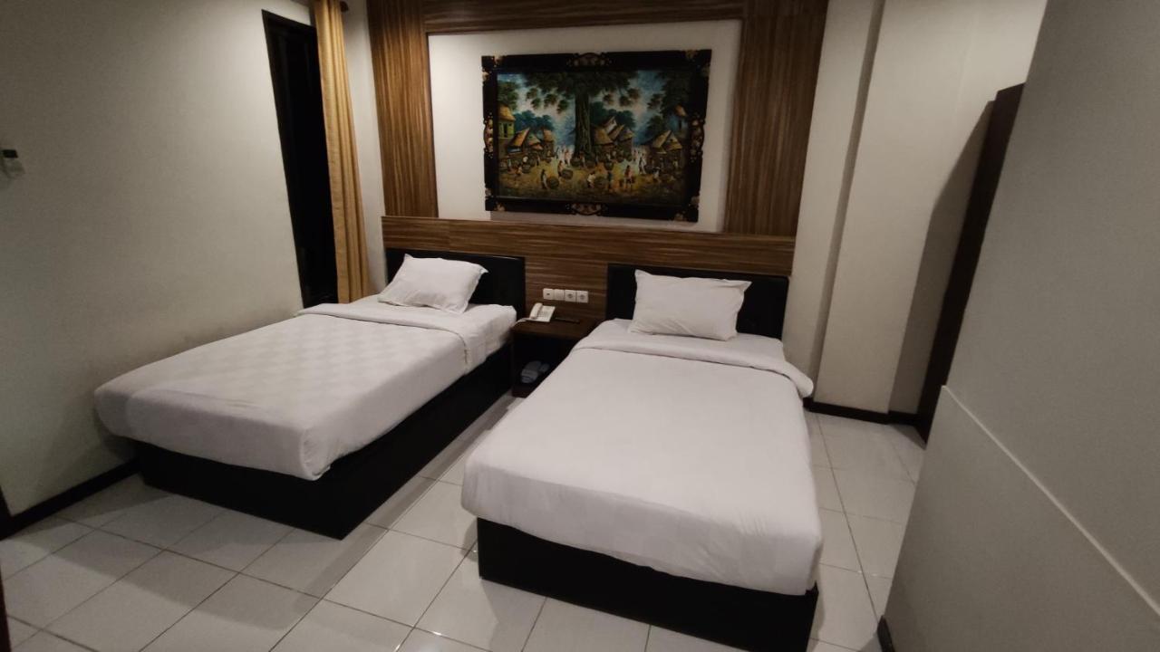 Mirabell Hotel & Convention Hall Malang Luaran gambar