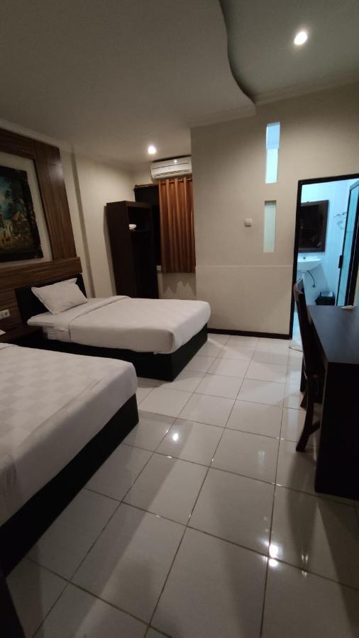 Mirabell Hotel & Convention Hall Malang Luaran gambar